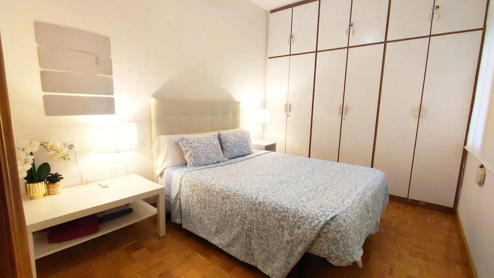 Estudio Barcelona 0*,  Spanien